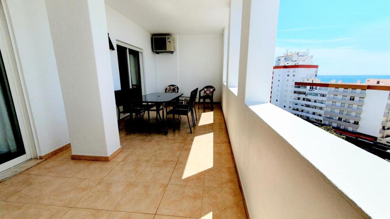 Quarteira Beach Vacation: 2Br Steps To The Sand Экстерьер фото